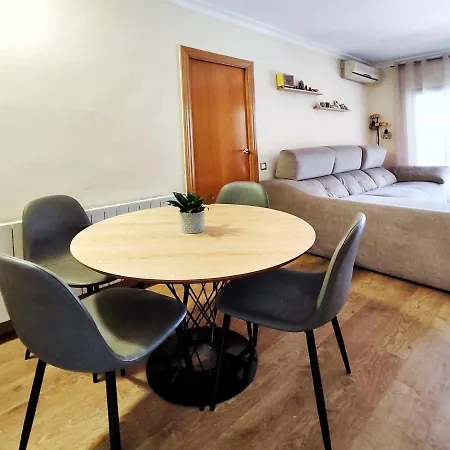 Magnifico Apartamento En La Playa De Gava Mar Apartmán